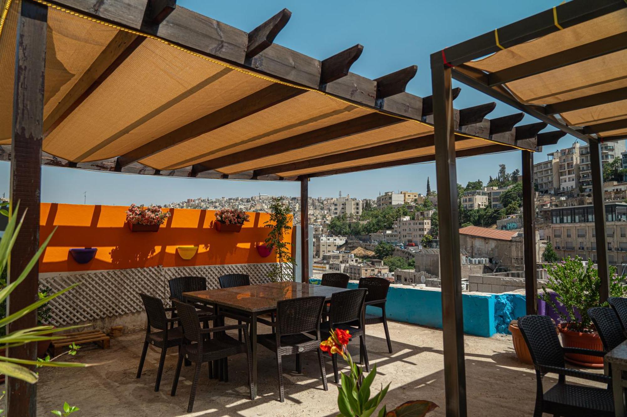 Gallery Hotel Amman Esterno foto